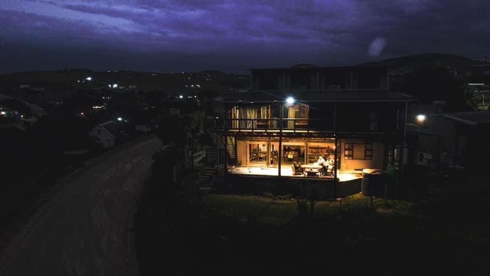 Coram Deo Saltywaves Double En-Suite Rooms With Sea Views Coffee Bay Exteriér fotografie
