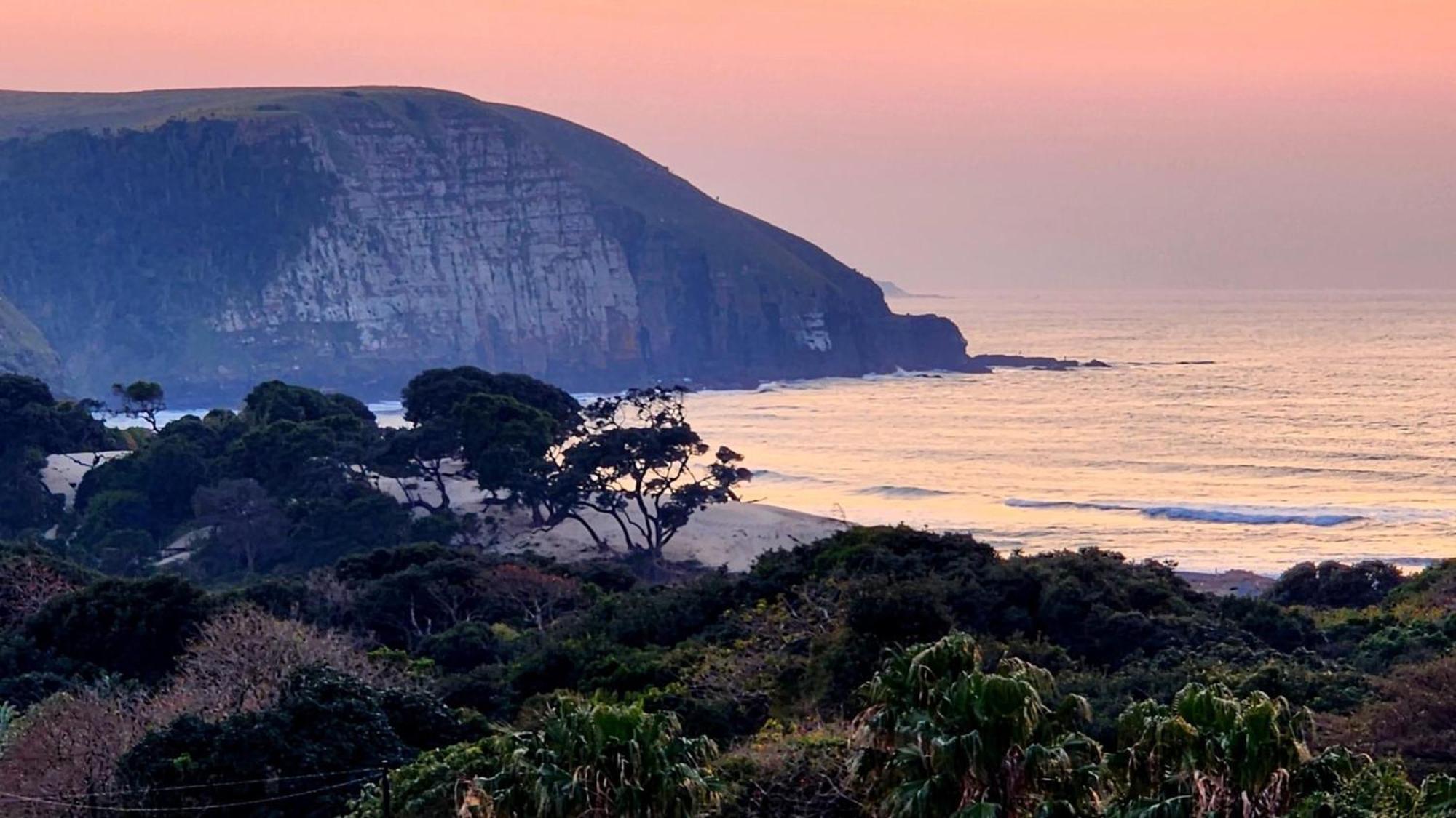 Coram Deo Saltywaves Double En-Suite Rooms With Sea Views Coffee Bay Exteriér fotografie