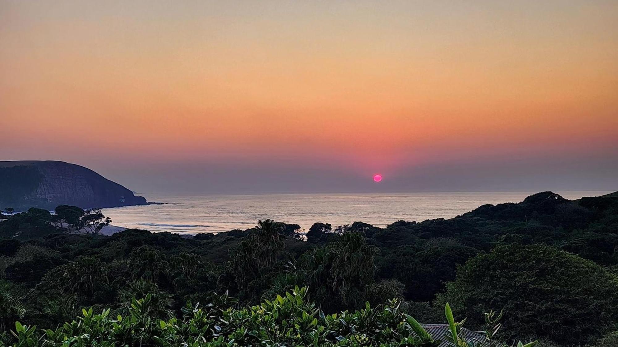 Coram Deo Saltywaves Double En-Suite Rooms With Sea Views Coffee Bay Exteriér fotografie
